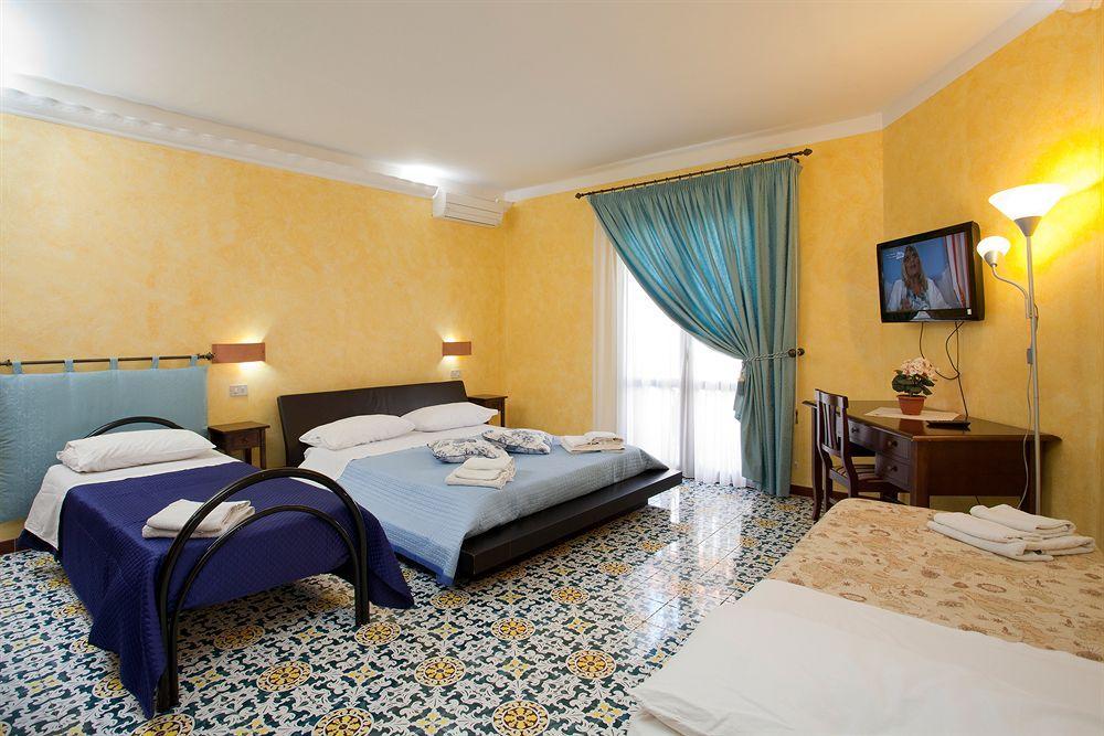 Kunesias B&B Cinisi Bagian luar foto